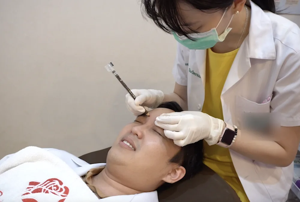 โปรแกรมฉีดโบทูลินุ่มท็อกซินลดริ้วรอย ที่โรสเบลล์คลินิก