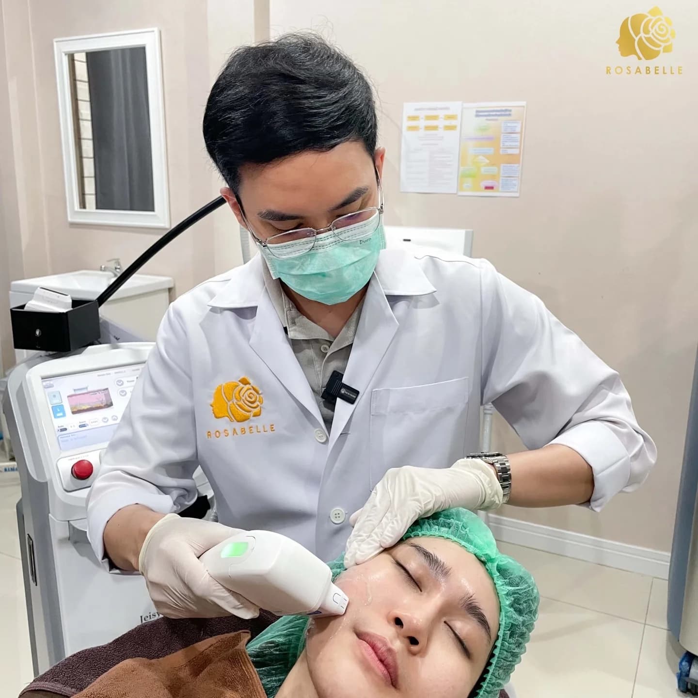 ภาพประกอบบทความ Linear HIFU program: skin lifting, risks and aftercare